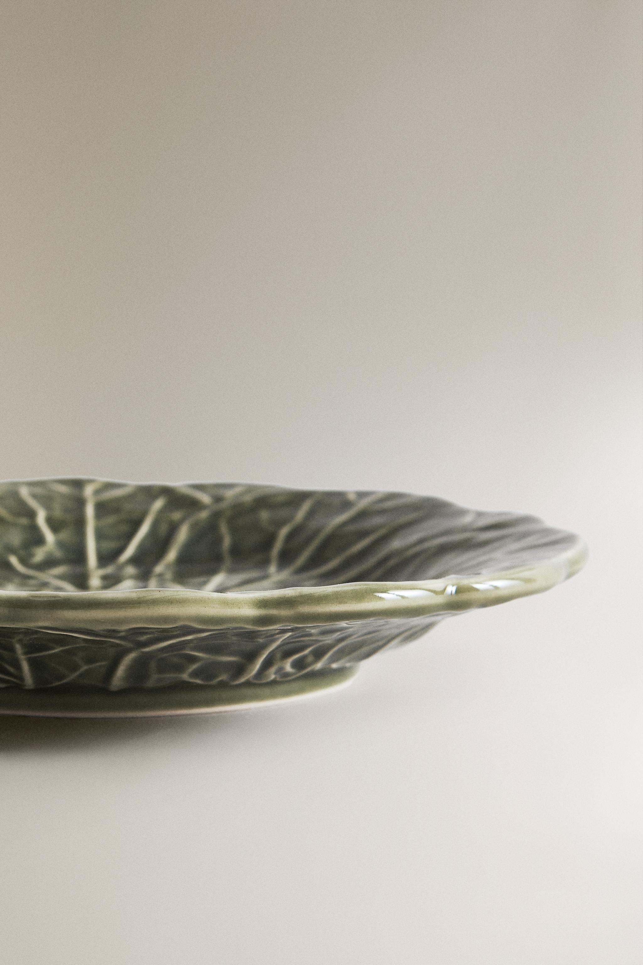 STONEWARE CABBAGE DESSERT PLATE